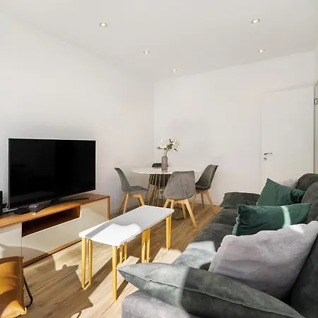 Whome Suburban Serenity Family With Pool Apartamento *
